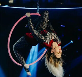 Aliona - Aerial Show