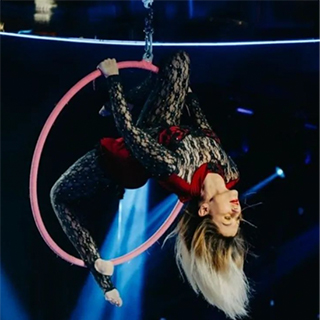 Aliona - Aerial Show