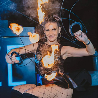 Ania - Fire Show